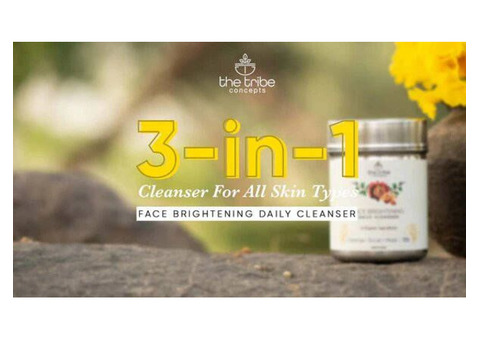 The 3-in-1 Cleanser For All Skin Types - Face Brightening Daily Cleanser