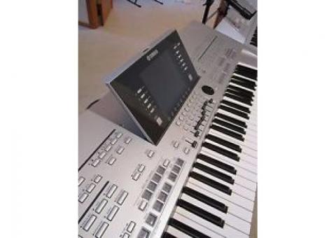 Brand new Yamaha Tyros 5