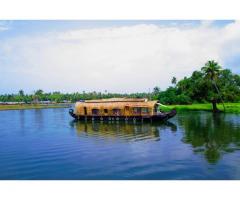 Enjoy the Alluring Backwaters of Kerala | Lifemadeasy Holidays